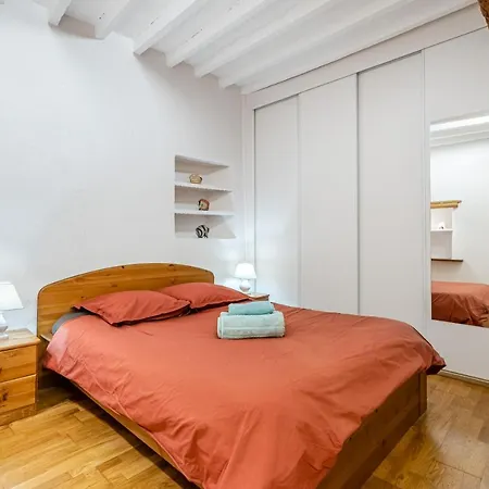 Apartamento L'atypique Par Dodo-a-cassis *