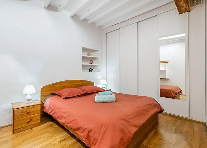 Apartment L'atypique Par Dodo-a-cassis *